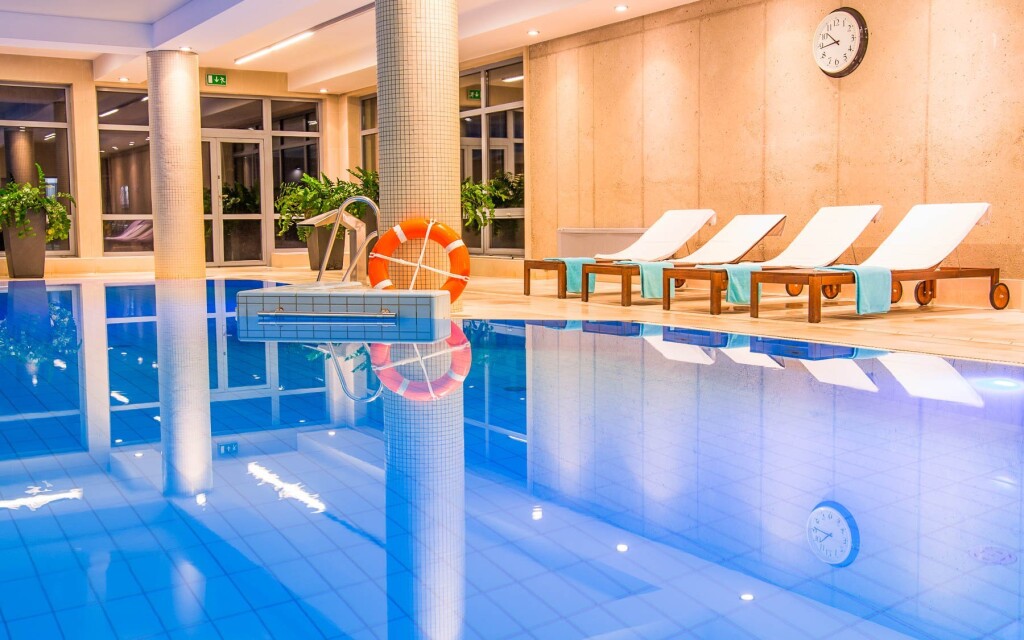 Wellness, bazén, Hotel Spa Medical Dwór Elizy, Polsko