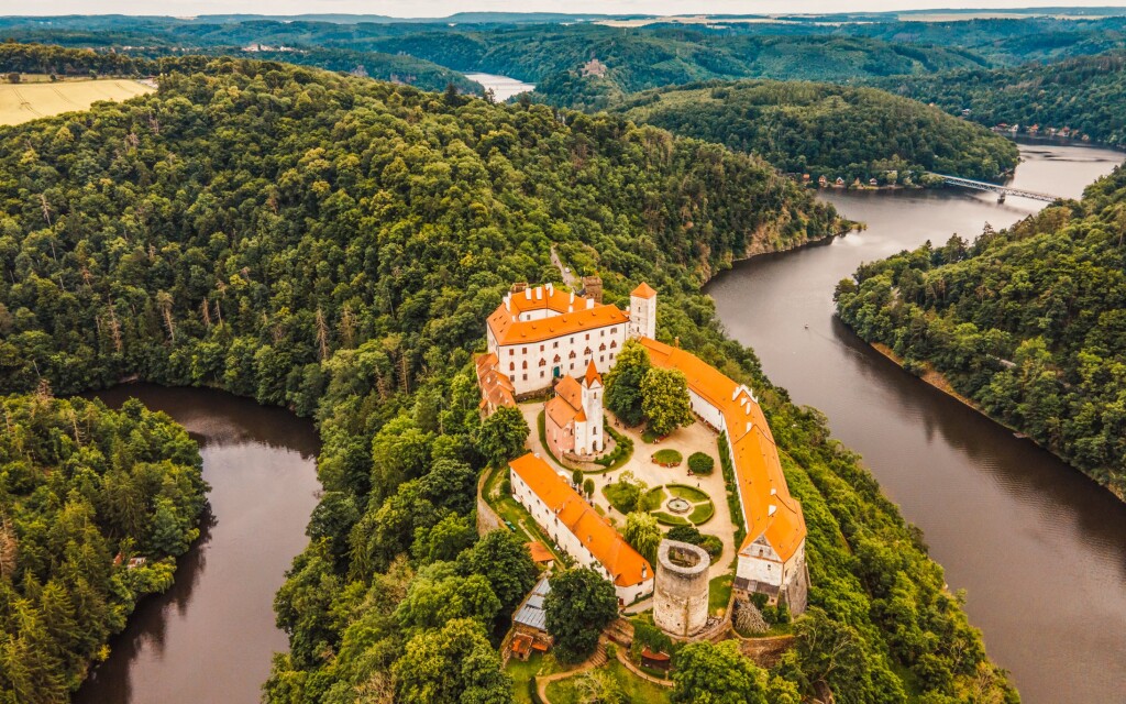 Hrad Bítov a řeka Dyje