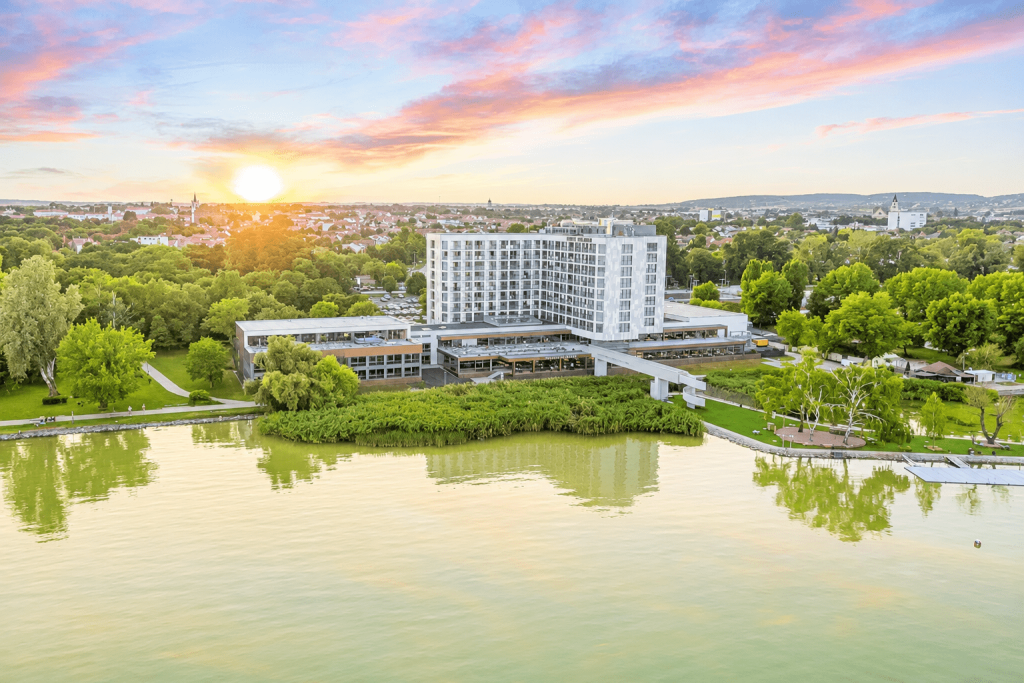 Épület, Hotel Helikon ****, Keszthely