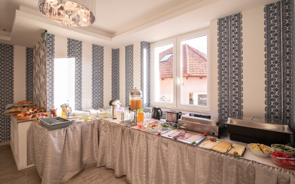  Egerszalók: Pihenés a Sweet-Life Wellness Apartmanban, korlátlan wellnessel, reggelivel és ajándék borral termék 2. képe