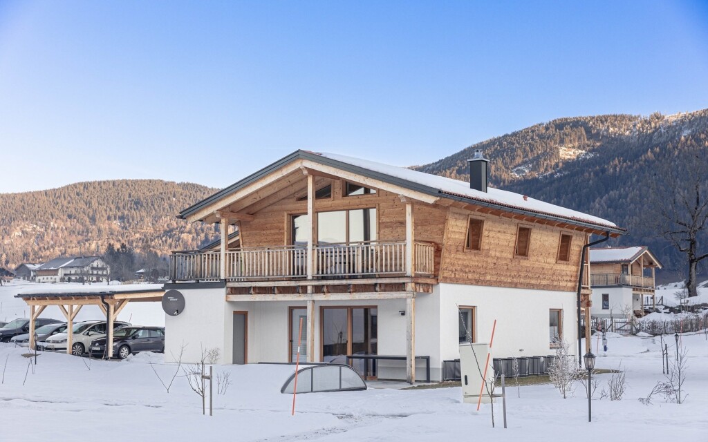 Bajor Alpok: Pihenés a modern Inzell Chaletsben, privát finn szaunával és szabadtéri medencével