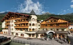 Hotelová budova, Hotel Alpin Resort Stubaier Hof ****superior, Fulpmes, Rakúsko