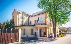 Hotel Tommy *** s moderním wellness v Náchodě