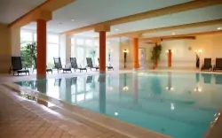 Vnútorný bazén, Sonnenhotel Hoher Hahn ****, Schwarzenberg, Nemecko