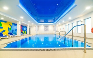 V rámci hotelového wellness je i zážitkový bazén