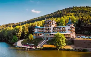 Retro Riverside Wellness Resort *****, Březová 