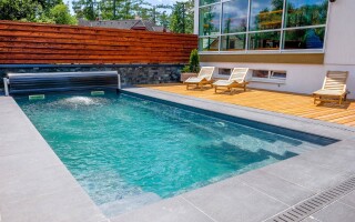 Venkovní bazén ve wellness Hotelu Lesana *** Vysoké Tatry