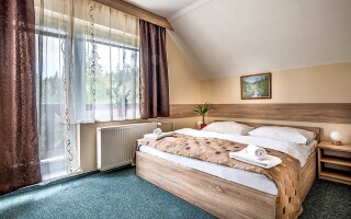 Izba, Chata Orešnica, Račkova dolina