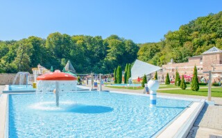 Oblíbené jeskynní lázně Miskolc Tapolca Maďarsko