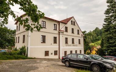 Lázně Libverda v Jizerských horách: Penzion Protěž blízko kolonády + snídaně nebo polopenze a vstup do bazénu