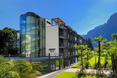 Nyaralás Riva del Gardán, a Du Lac Et Du Parc Grand Resort ****-ban, félpanziós ellátással  és wellnessel