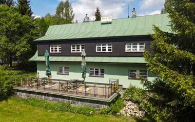 Krkonošský NP: Harrachov v Hotelu U Supa *** se snídaní nebo polopenzí a slevou na masáž + dětský koutek