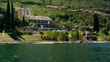 Dovolenka pri Gardskom jazere v hoteli Sole *** s all inclusive light, wellness, bazénmi a plavbou do Limone 