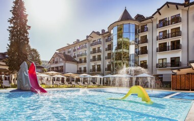 Kudowa-Zdrój: Hotel Verde Montana Wellness & Spa **** s polopenzí a neomezeným wellness + dětská herna