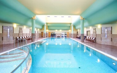 Bazén neomezeně, Hotel Savannah **** Znojmo