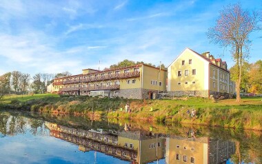 Resort Stein *** u Františkových Lázní stojí u vody