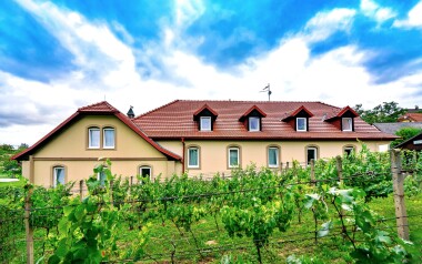 Budova hotelu, Hotel Schaller, Nový Šaldorf, Znojmo