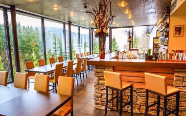 Bar v restauraci, Hotel Ostredok ***, Jasná, Slovensko