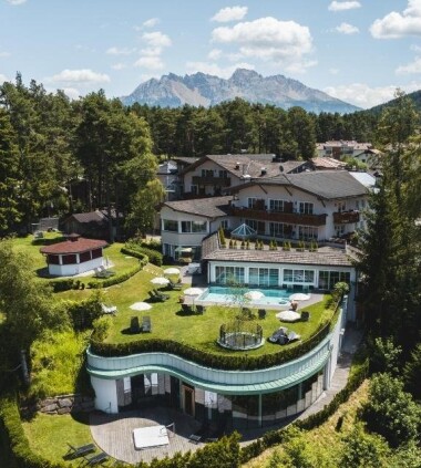Nyaralás a Dolomitokban a Wellness & Vital-Hotel Erica **** szállodában, gourmet ellátással és wellnessel