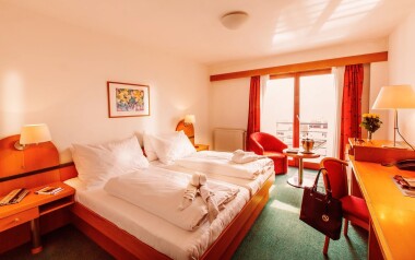 Interiéry pokojů Deluxe, Hotel Troja ****, Praha 8