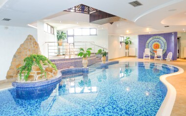 Užite si neobmedzený vstup do bazéna, Hotel Amália ***