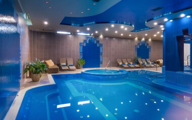 Termální wellness, Golden Ball Club ****, Györ