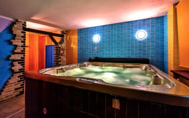 Wellness centrum s vířivkou, Penzion Vápenka