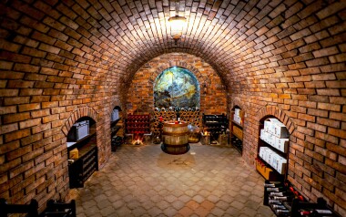 Vinný sklípek, víno, Hotel Weiss, Lechovice, jižní Morava