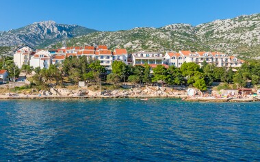Hotel Zagreb *** v letovisku Karlobag, Chorvatsko