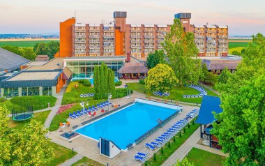 Wellness centrum s bazénmi a atrakciami, Danubius Hotel Bük