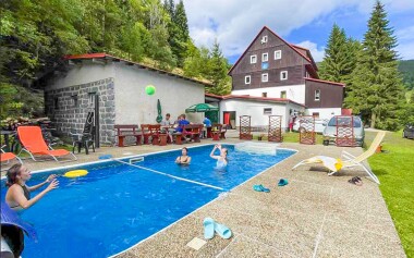 Horský hotel Flora se nachází v srdci Krkonoš