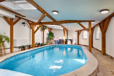 Bazén, Pohádková usedlost Lovětín, jižní Čechy