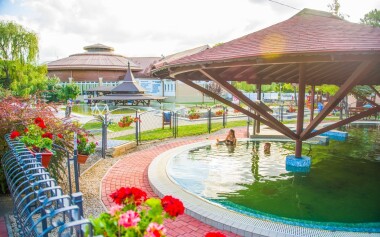 Kültéri medencék, Hotel Kamilla ****, Balmazújváros