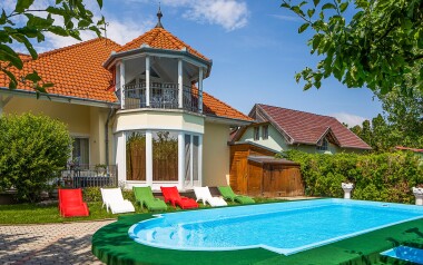 Medence, Admirál Family Resort ****, Balaton