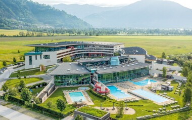 Luxusní Tauern Spa Hotel & Therme ****, Rakousko