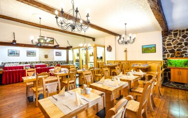 V hotelové restauraci se podává polopenze