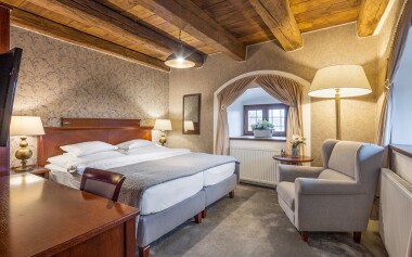 Apartmán Deluxe, Pytloun Zámecký Hotel Ctěnice ****, Praha