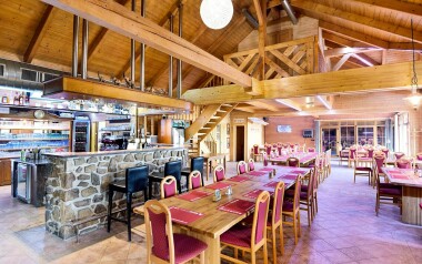 Restaurace, Resort Hulín, Sedlčany, střední Čechy