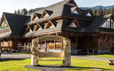 Nízke Tatry blízko termálov: Hotel Strachanovka *** s polpenziou a wellness + welcome drink a balíček zliav