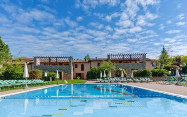 Peschiera pri Gardskom jazere a pamiatke UNESCO v Golf Residence & Resort s polpenziou + bazén a zľava na golf