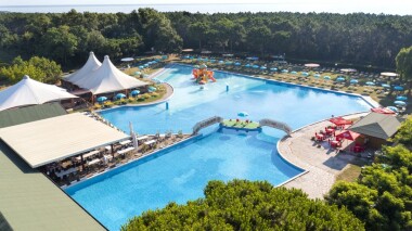 Jadranské more pri pamiatkach UNESCO: Ravenna pri pláži v 3* Rezidencii Mare Pineta s bazénmi + zábavný progam