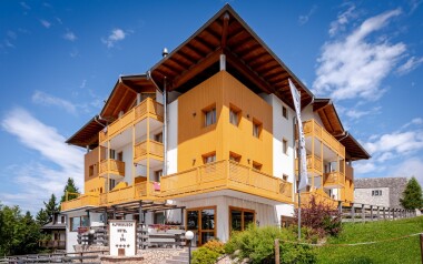 Region Trentino a pohoří Monte Bondone: Hotel Alpine Mugon **** s all inclusive a wellness (1 000 m²) + slevy