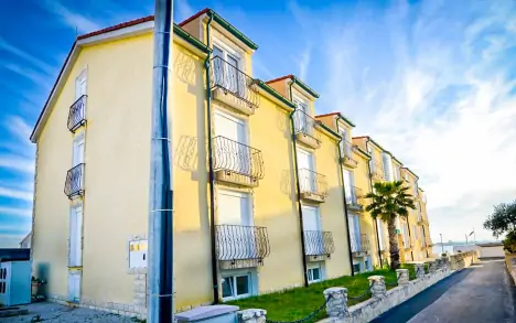 Budova hotela, Hotel BENI ***, Vrsi, Chorvátsko