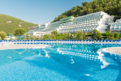 Vonkajší bazén, Hotel Hedera, Rabac, Chorvátsko
