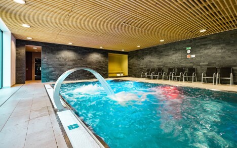 Wellness-részleg medencével, Hotel SKI ***, Csehország
