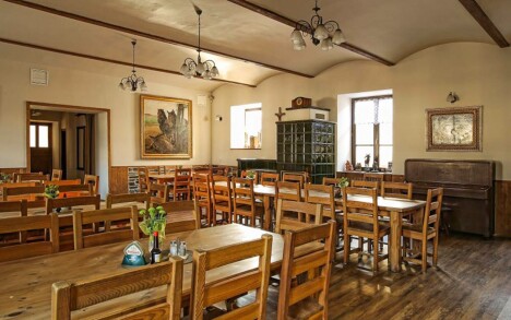 Restaurace, Penzion Nad stájí