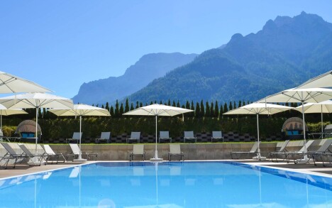 Kültéri medence, Elaya Hotel Steinplatte ****, Tirol