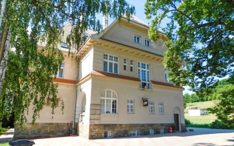 Vila Arnau, Hostinné, Krkonoše