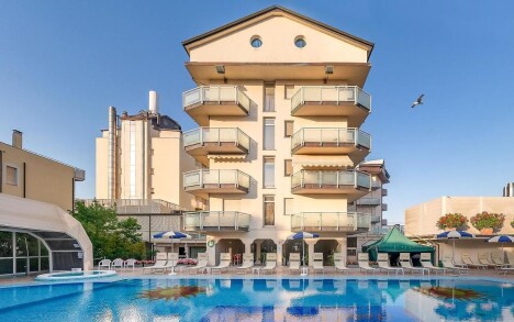 Hotel Universal ****, Cervia, Olaszország