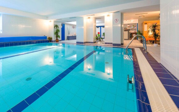 Súčasťou wellness je krytý bazén